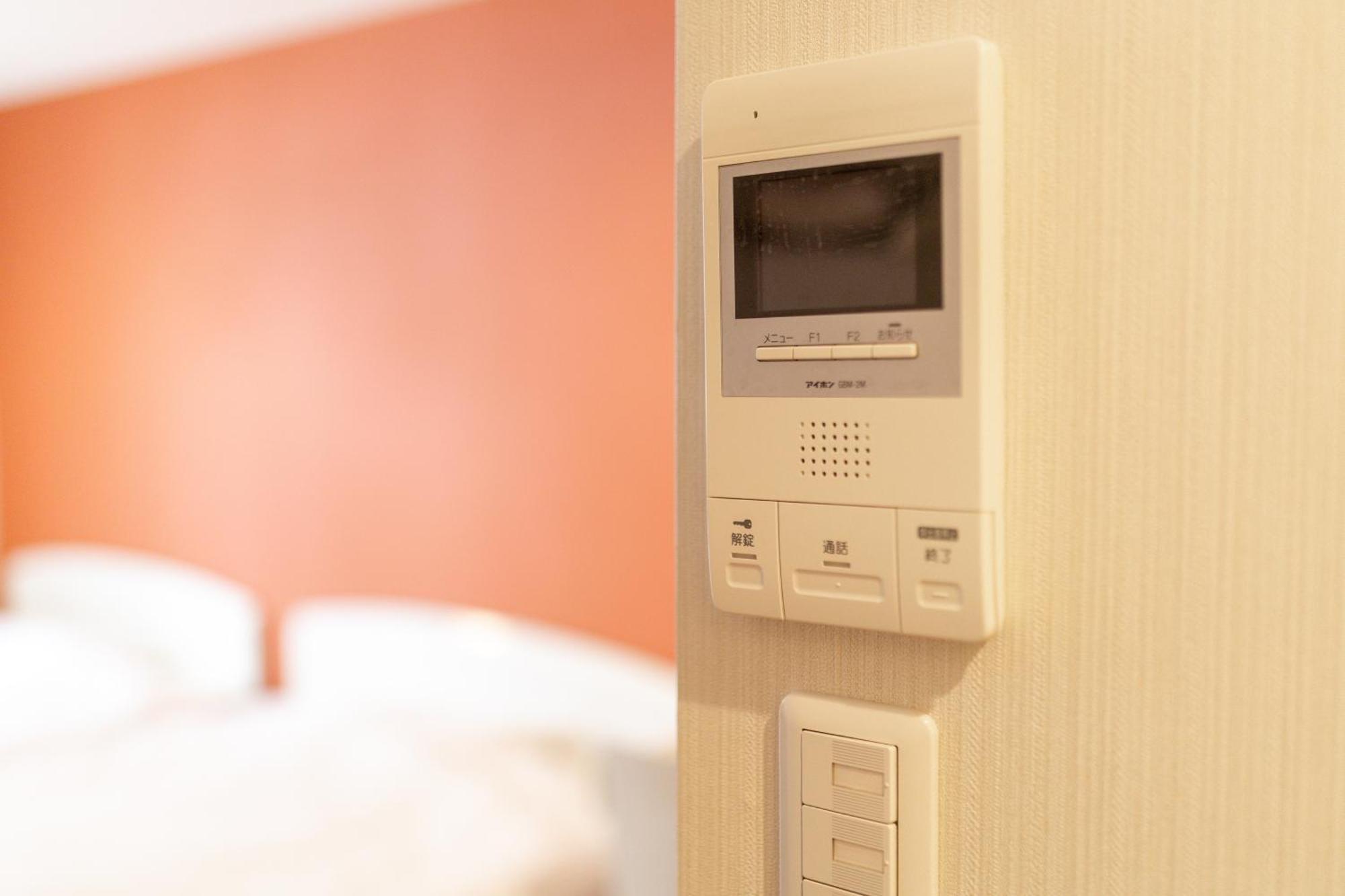 Apartment 難波民泊402 *
